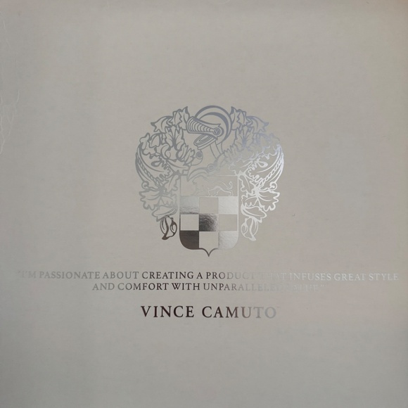 Vince Camuto Epandra Bootie - Picture 8 of 9